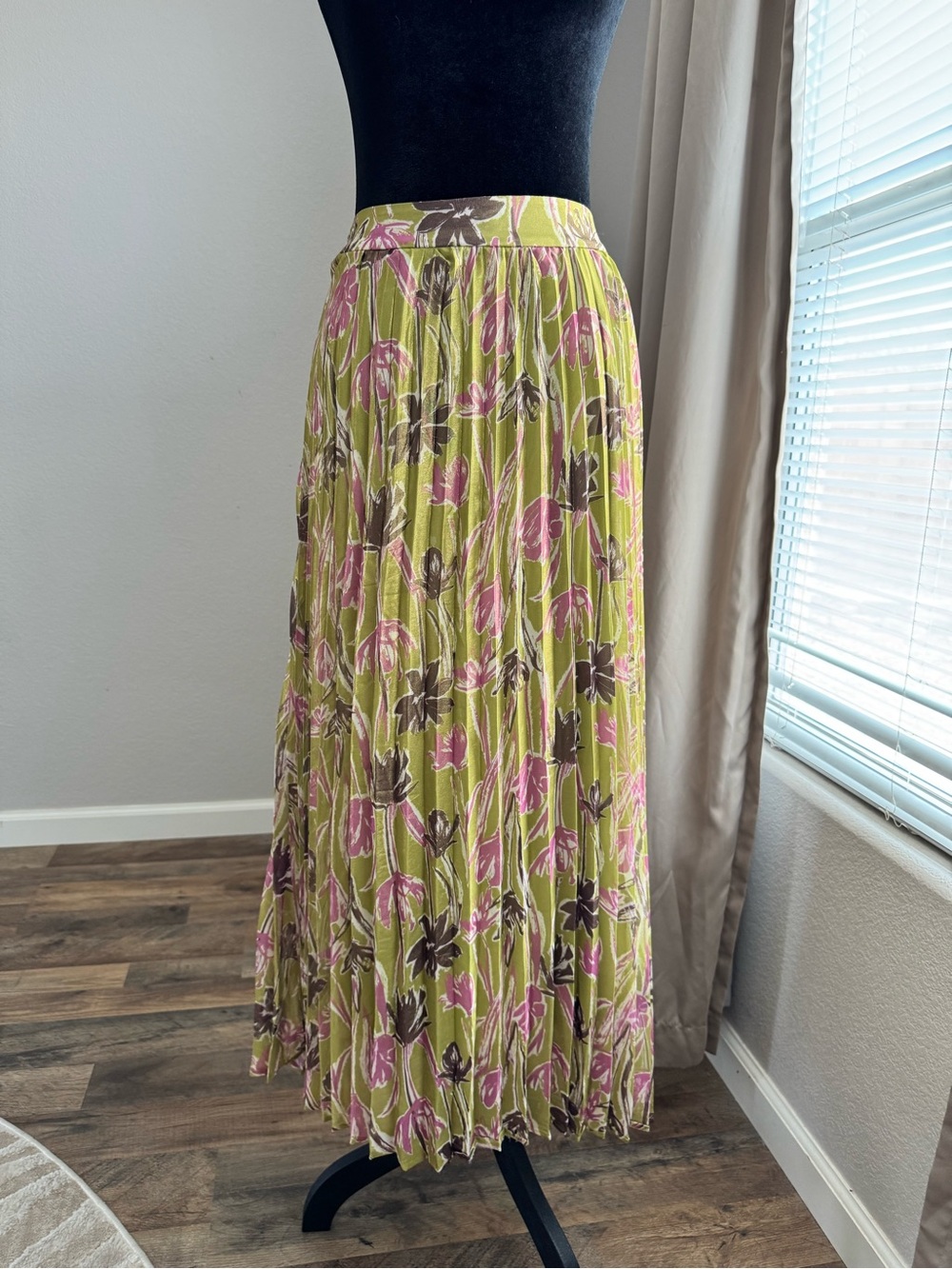 Pleated Olive Green Floral Maxi Skirt with Pink Accents